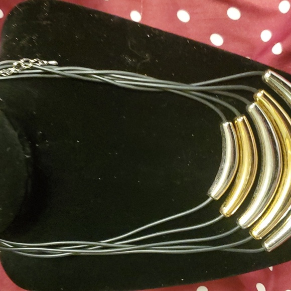 Beautiful Black Gold and Silver Necklace - Picture 3 of 4